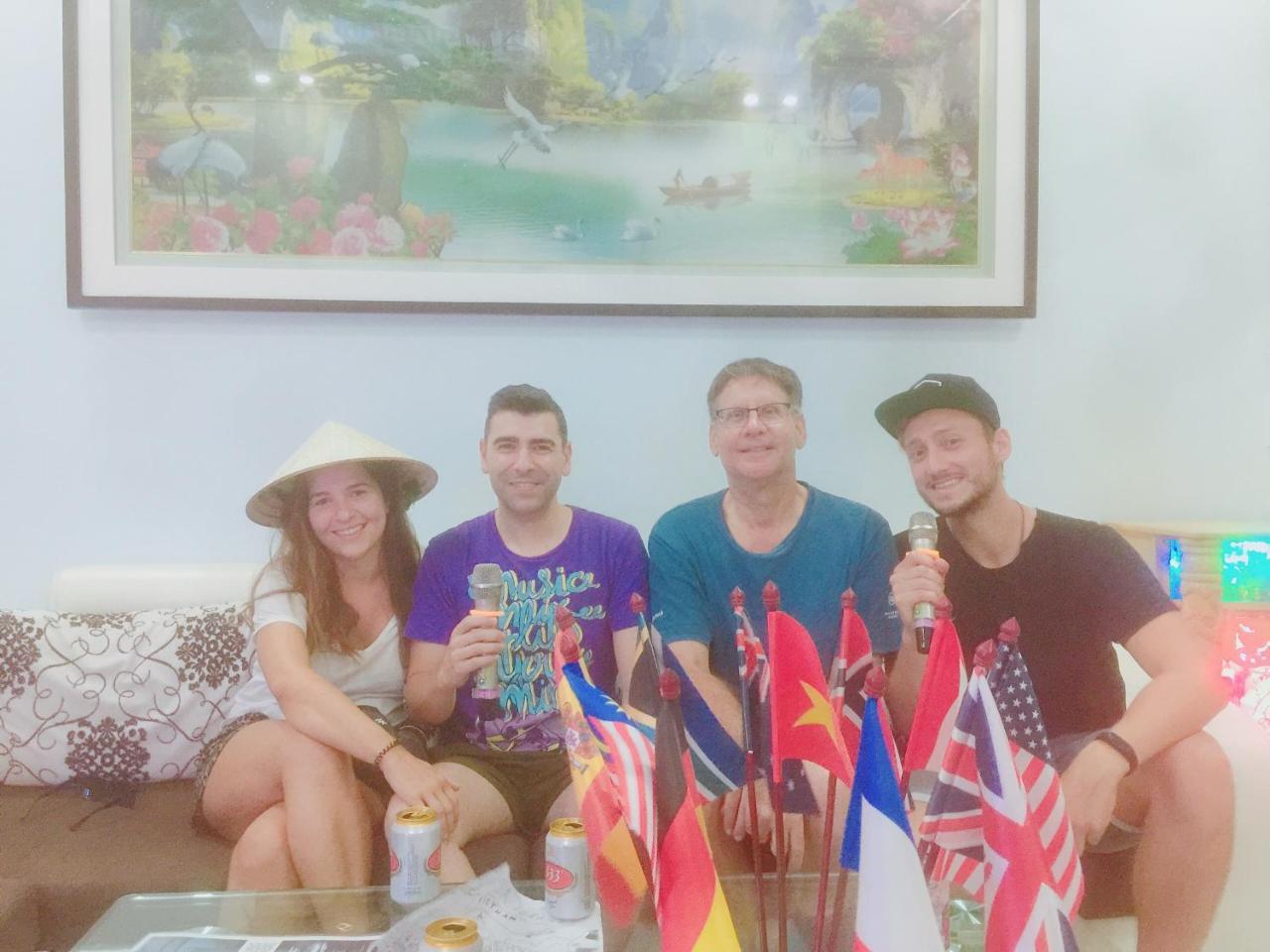 Cat Ba Central Homestay Dong Khe Sau Exteriör bild
